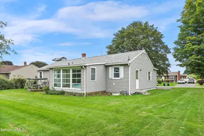 49 Dutchess Ave, Pittsfield, MA 01201 - Photo 32