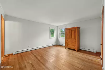 49 Dutchess Ave, Pittsfield, MA 01201 - Photo 18
