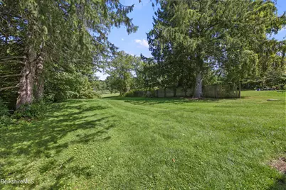83 Summer St, Lanesborough, MA 01237 - Photo 34