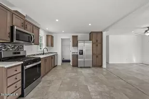 395 Cheshire Rd, Pittsfield, MA 01201 - Photo 4