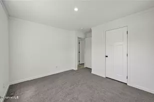 395 Cheshire Rd, Pittsfield, MA 01201 - Photo 16