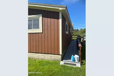 820 Greylock St, Lee, MA 01238 - Photo 8