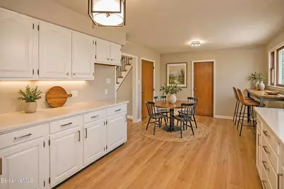 96 Boylston St Ext, Pittsfield, MA 01201 - Photo 8