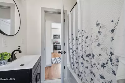 11 Allengate Ave, Pittsfield, MA 01201 - Photo 12