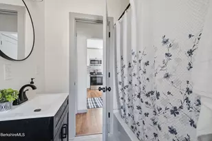 11 Allengate Ave, Pittsfield, MA 01201 - Photo 12