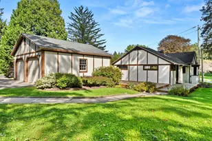 3 Tor Ct, Pittsfield, MA 01201 - Photo 1