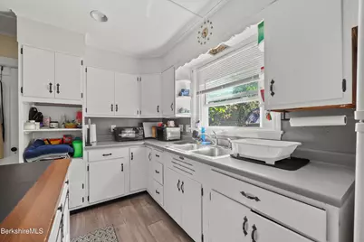 302 Eagle St, North Adams, MA 01247 - Photo 14