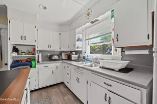 302 Eagle St, North Adams, MA 01247 - Photo 14