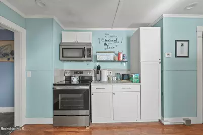 302 Eagle St, North Adams, MA 01247 - Photo 38