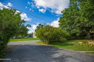 5 Whitman St, Pittsfield, MA 01201 - Photo 24