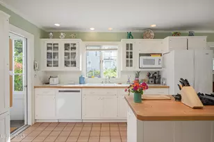 40 Waterman Pl, Williamstown, MA 01267 - Photo 12