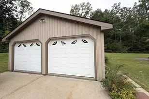 199 Middle Rd, Clarksburg, MA 01247 - Photo 26