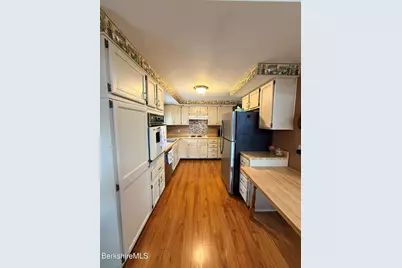199 Middle Rd, Clarksburg, MA 01247 - Photo 6