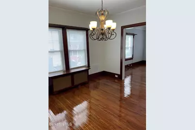 23 S Onota St, Pittsfield, MA 01201 - Photo 4