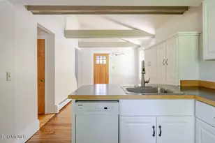 14 Fairview Rd, Great Barrington, MA 01230 - Photo 10
