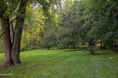 312 Park St, Great Barrington, MA 01230 - Photo 28