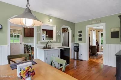 312 Park St, Great Barrington, MA 01230 - Photo 10