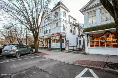 44 Main St #3, Stockbridge, MA 01262 - Photo 12