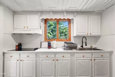 395 Fairview St, Lee, MA 01238 - Photo 12