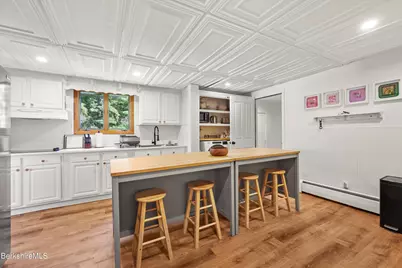 395 Fairview St, Lee, MA 01238 - Photo 6