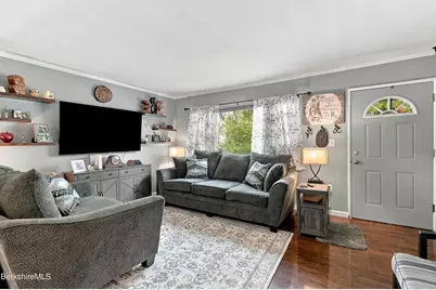 68 Doreen St, Pittsfield, MA 01201 - Photo 8