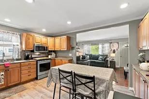 68 Doreen St, Pittsfield, MA 01201 - Photo 16