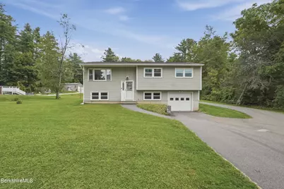 332 Hancock Rd, Pittsfield, MA 01201 - Photo 2