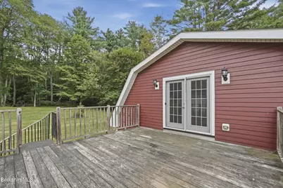 332 Hancock Rd, Pittsfield, MA 01201 - Photo 12