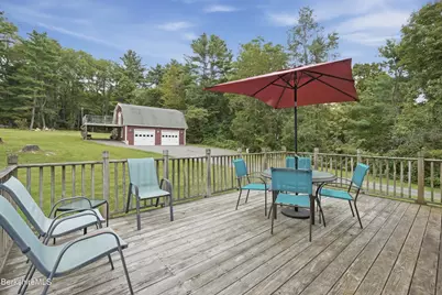 332 Hancock Rd, Pittsfield, MA 01201 - Photo 4