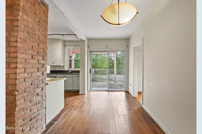 203 Bartlett Ave, Pittsfield, MA 01201 - Photo 20