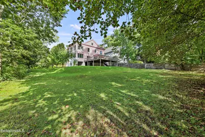 203 Bartlett Ave, Pittsfield, MA 01201 - Photo 52