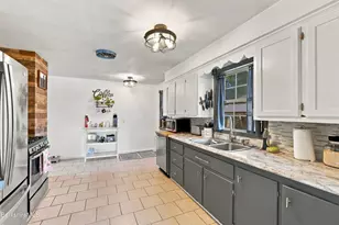 73 Tanner St, Pittsfield, MA 01201 - Photo 18