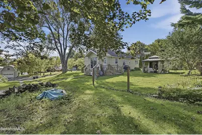 73 Tanner St, Pittsfield, MA 01201 - Photo 12