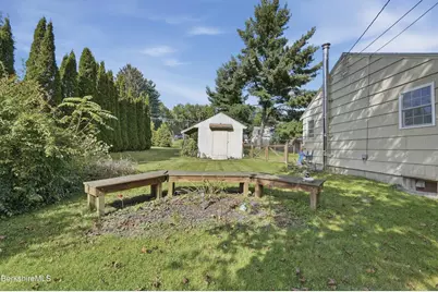 73 Tanner St, Pittsfield, MA 01201 - Photo 10