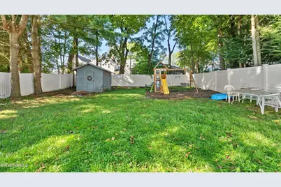 45 Kensington Ave, Pittsfield, MA 01201 - Photo 22