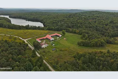 54 Gibbs Rd, Blandford, MA 01008 - Photo 4