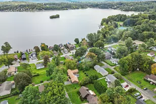 11 Opeechee St, Lanesborough, MA 01237 - Photo 10