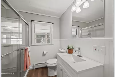 582 W Housatonic St, Pittsfield, MA 01201 - Photo 26
