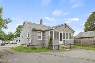 582 W Housatonic St, Pittsfield, MA 01201 - Photo 32