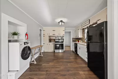 582 W Housatonic St, Pittsfield, MA 01201 - Photo 12
