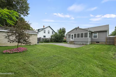 582 W Housatonic St, Pittsfield, MA 01201 - Photo 36