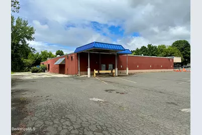 88 W Park St, Lee, MA 01238 - Photo 2