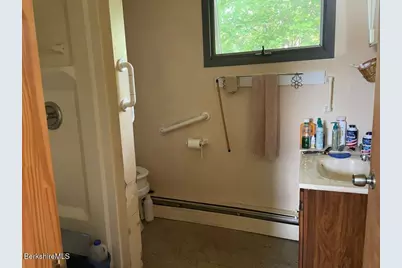 19 Bel Air Ave, Pittsfield, MA 01201 - Photo 10
