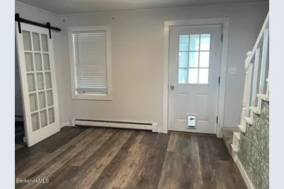 88 Cromwell Ave, Pittsfield, MA 01201 - Photo 6