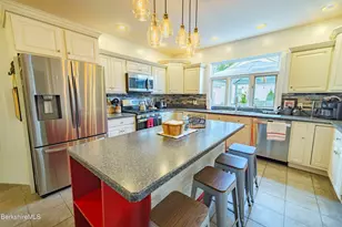16 Maple St, Adams, MA 01220 - Photo 8