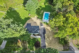 306 Partridge Rd, Pittsfield, MA 01201 - Photo 2
