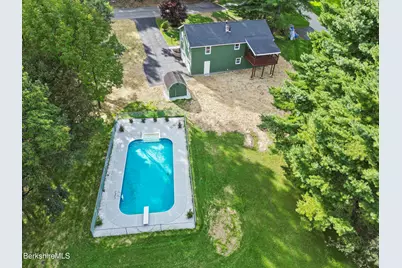 306 Partridge Rd, Pittsfield, MA 01201 - Photo 4
