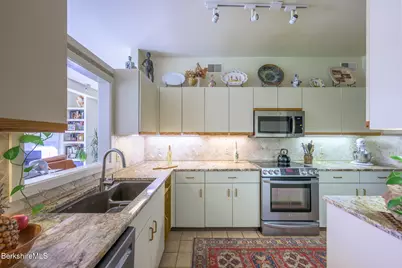 19 Hawthorne Rd #1C, Stockbridge, MA 01262 - Photo 18