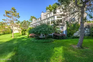 19 Hawthorne Rd, Stockbridge, MA 01262 - Photo 1