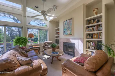19 Hawthorne Rd #1C, Stockbridge, MA 01262 - Photo 6